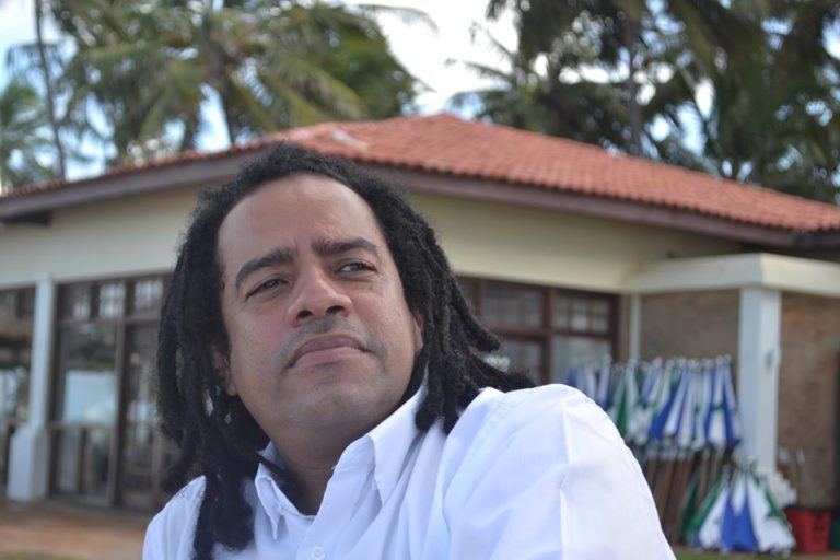 Família pede doação de sangue para professor em tratamento contra o câncer