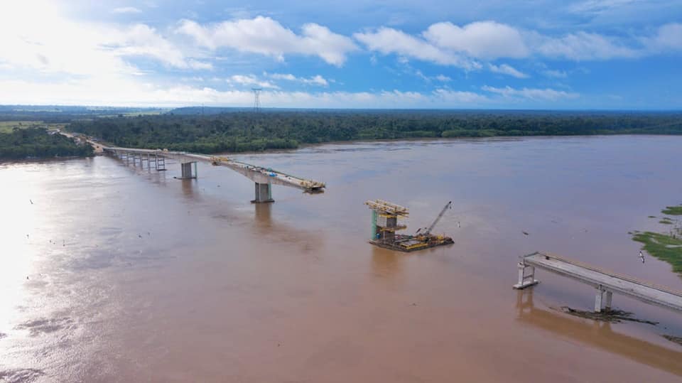 Ponte sobre o Rio Madeira ficará pronta em setembro de 2019, garante secretário