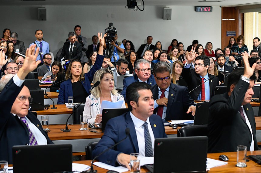 Senado aprova PEC que torna obrigatória liberação de recursos de emendas parlamentares