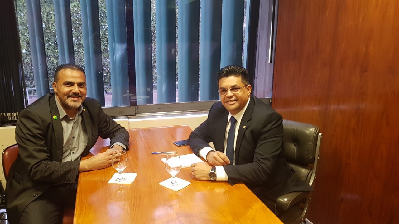 Ilderlei Cordeiro articula parceria com Manuel Marcos e garante R$ 500 mil para investimentos na saúde