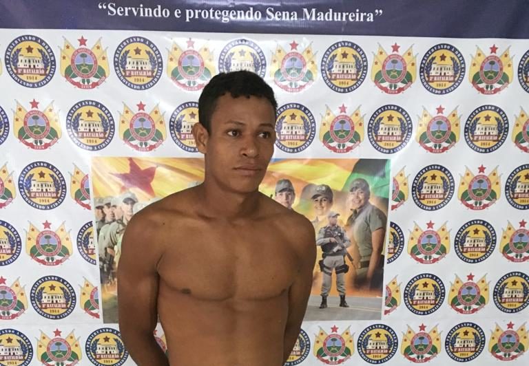 Polícia Militar recupera motocicleta roubada e prende autor do furto, em Sena Madureira