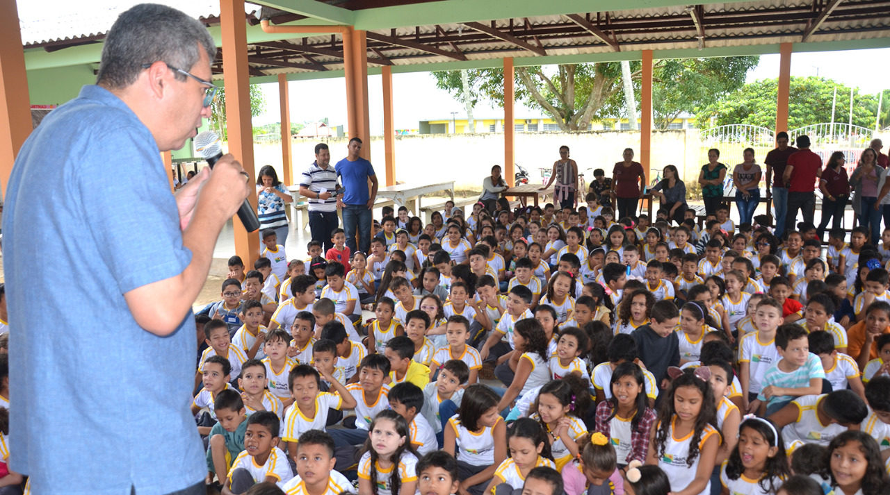 Aproximação com as escolas é principal avanço dos 100 dias de gestão, destaca secretário de Educação