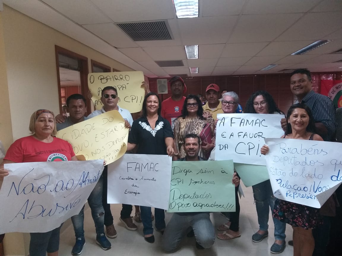 Em apoio à aprovação da CPI, populares pedem que deputados contrários paguem as faturas de energia