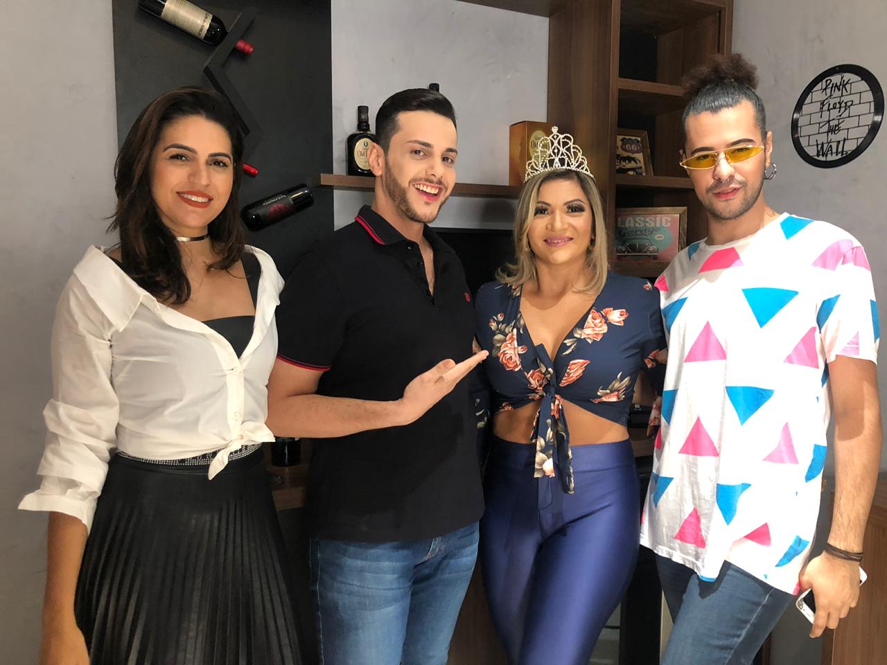 Jornalista Kelly Kley estreia na TV ContilNet com entrevista especial sobre moda e beleza