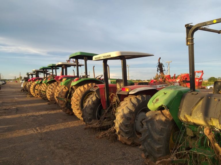Governo apresenta “cemitério de máquinas” desaparecidas na gestão de Tião Viana