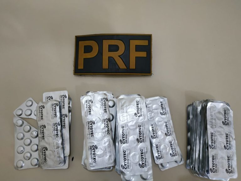 Homem é preso com quase 900 medicamentos abortivos em estrada do Acre