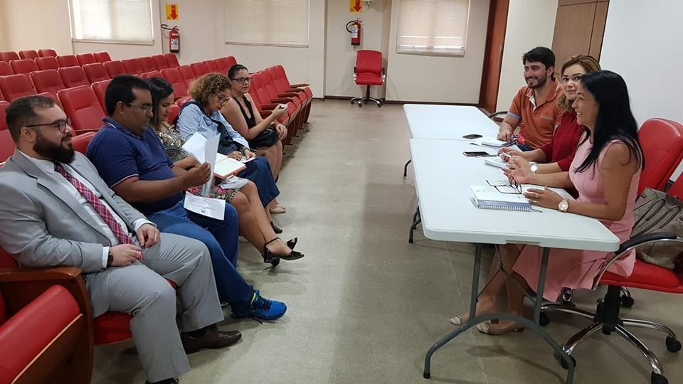 Indústrias de confecção negociam com governo redução da alíquota de importação e ICMS