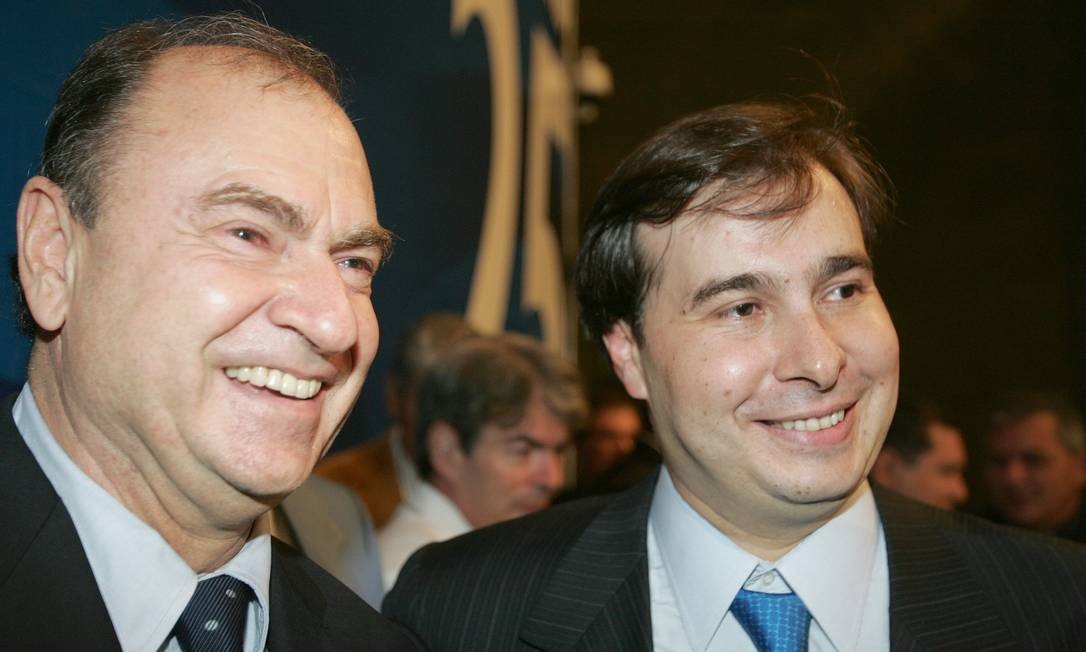 Polícia Federal vê pagamentos de R$1,4 mi da Odebrecht a Rodrigo Maia e pai