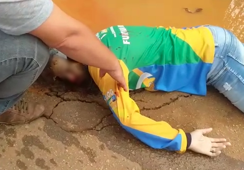 Motaxista é assaltado, recusa entregar celular e é assassinado no bairro Bahia Nova