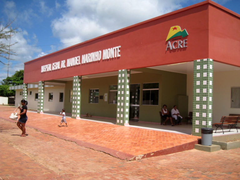 Mulher denuncia superlotação, falta de medicação e de profissionais de saúde em Plácido de Castro