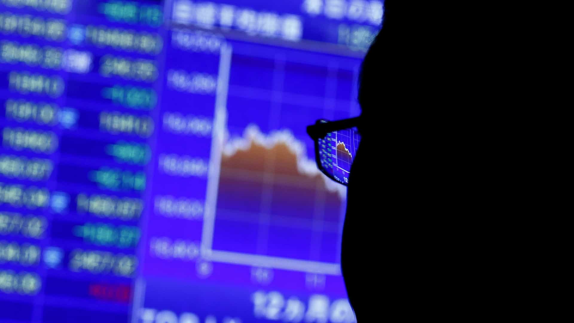 Bolsa sobe quase 2% com articulação de Bolsonaro pela Previdência