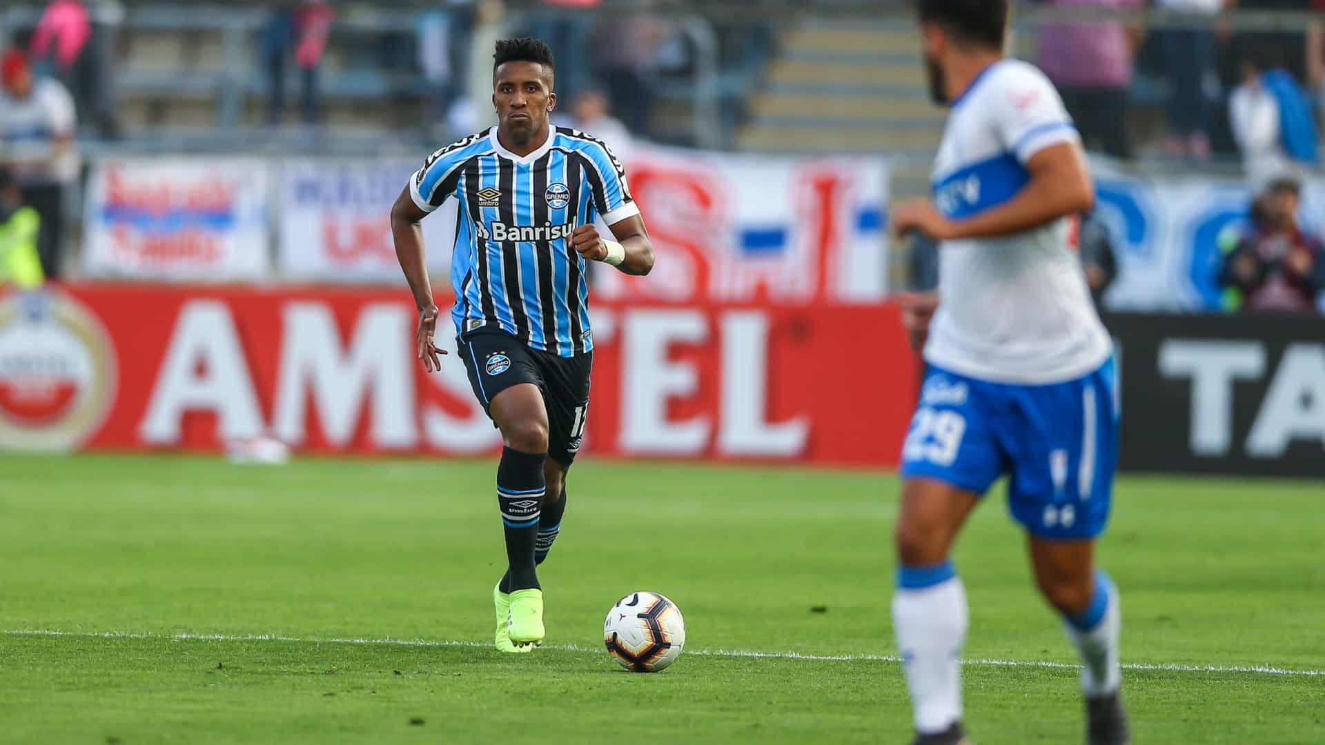 Grêmio perde da Católica no Chile e se complica na Libertadores