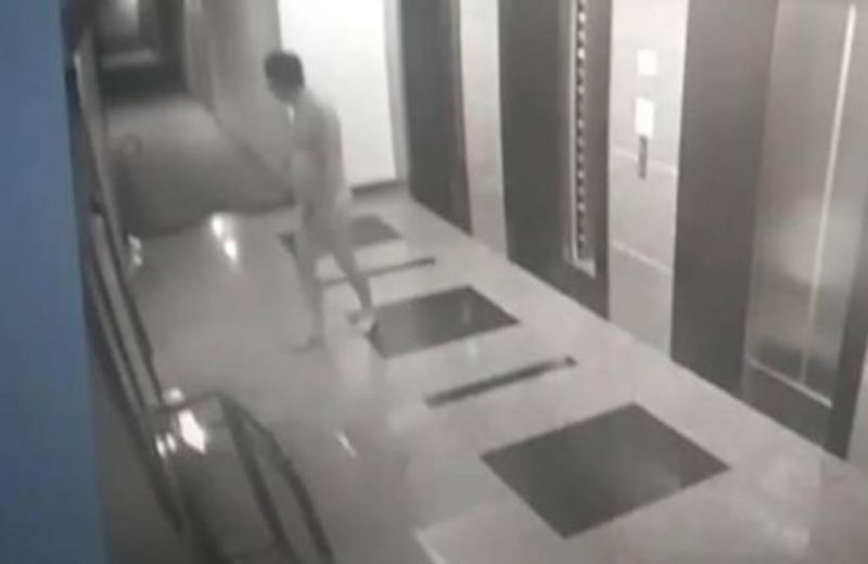 Prefeito de Rondônia é flagrado pelado em corredor de hotel em Brasília