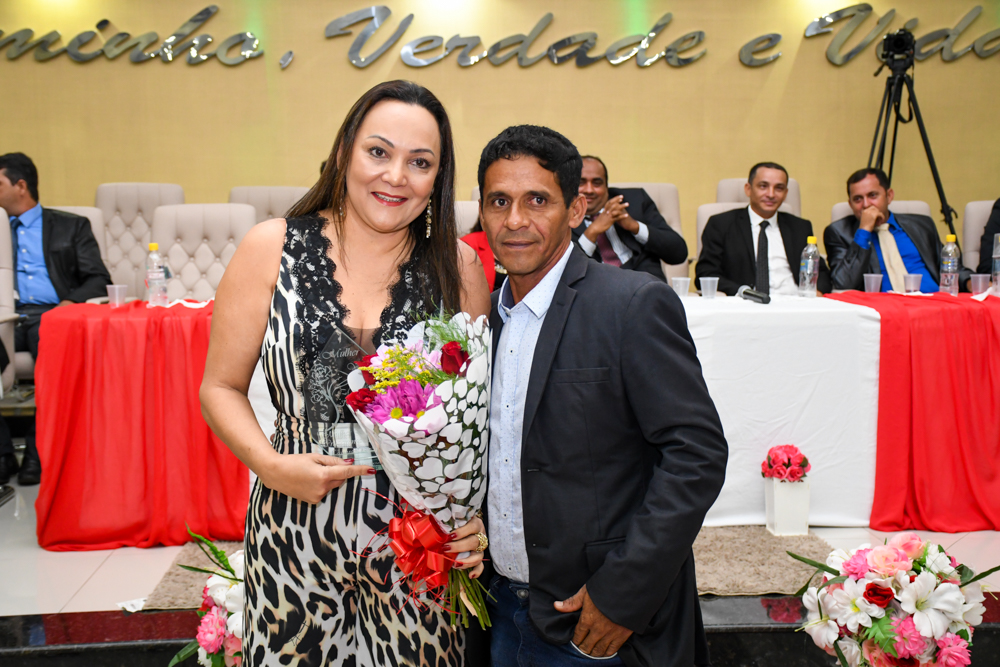 Idelcleide Cordeiro é homenageada com de título de Mulher Destaque Cruzeirense 2019