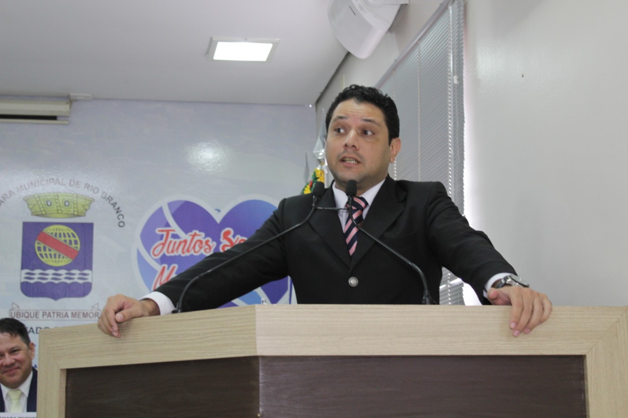 Vereador apresenta projeto que institui “Programa Escola sem Partido” em Rio Branco