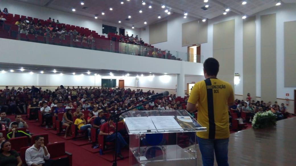Estudantes da Ufac fazem movimento de paralisação no próximo dia 15 de maio