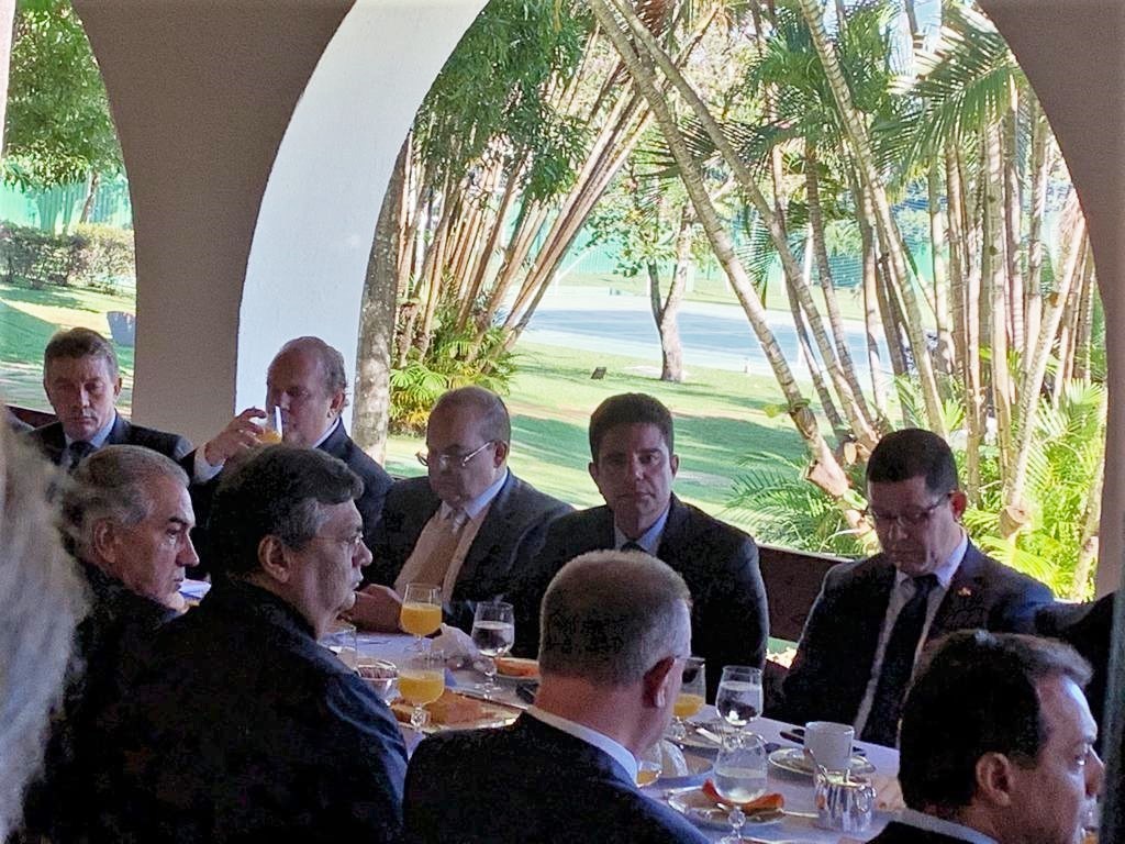 Gladson toma café com Bolsonaro e diz que aprovação da Reforma da Previdência é necessária e urgente
