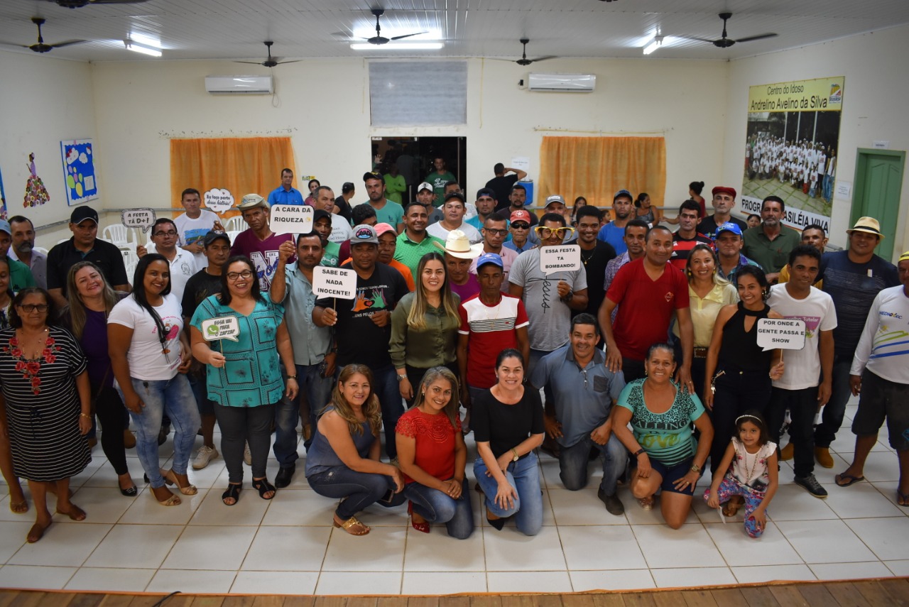 Prefeitura de Brasileia homenageia garis da cidade