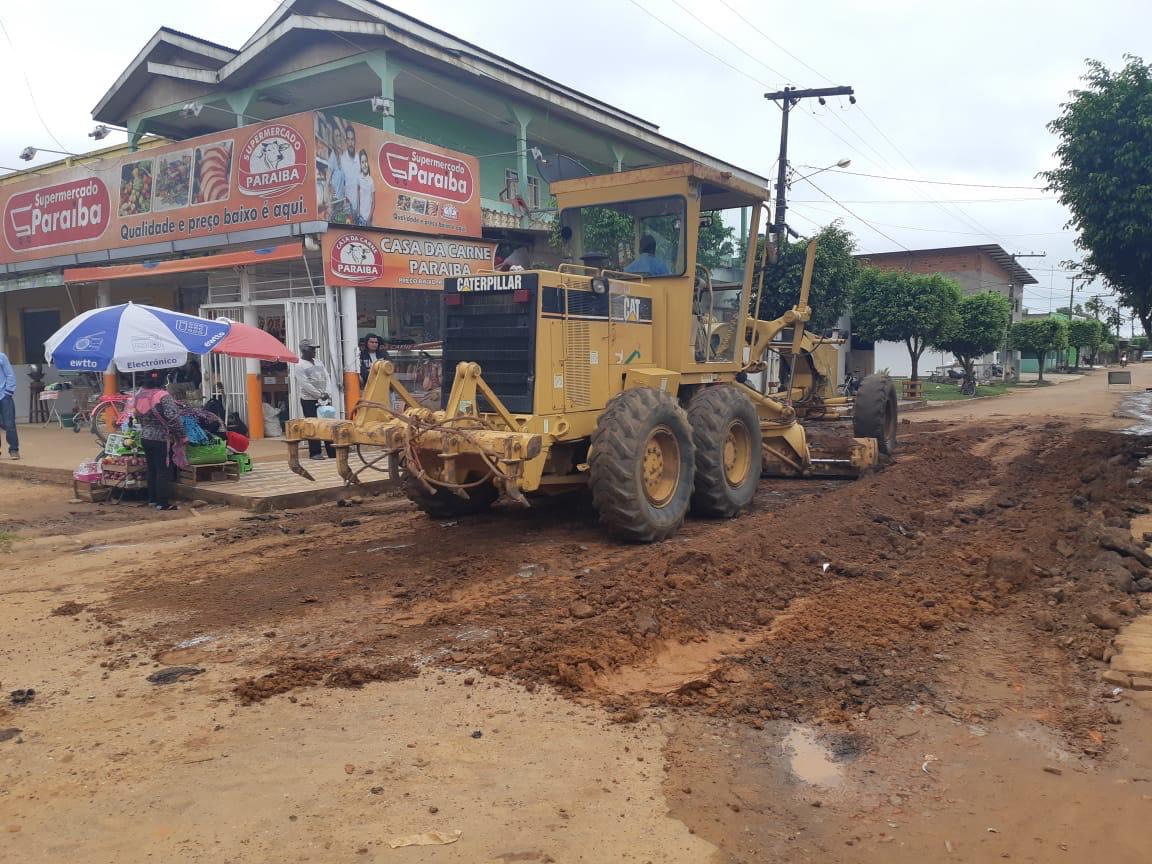 Prefeitura de Brasileia recupera trecho de rua para garantir acesso