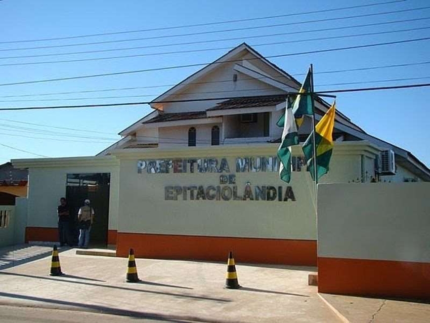 Prefeitura de Epitaciolândia abre vagas em processo seletivo com salário de até R$ 5 mil