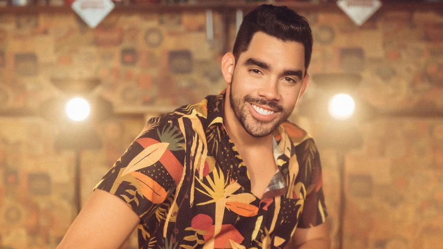 Avião onde estava o cantor Gabriel Diniz, do hit ‘Jenifer’, cai em Sergipe