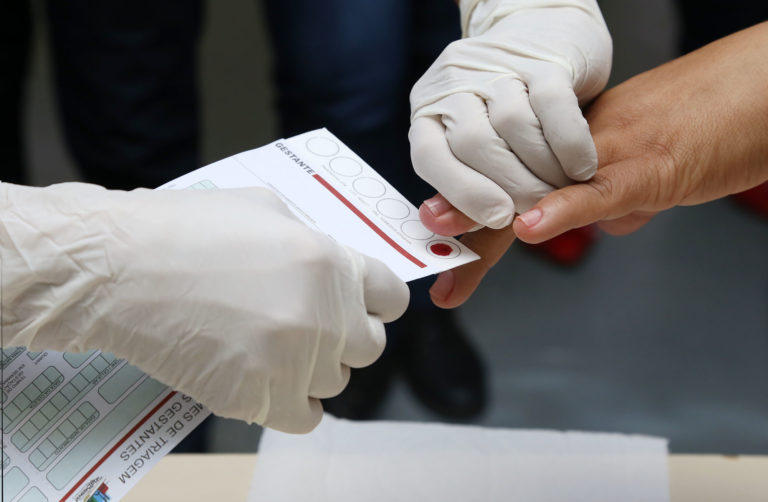 Número de gestantes com HIV detectável diminuiu em um ano no AC, diz Ministério da Saúde