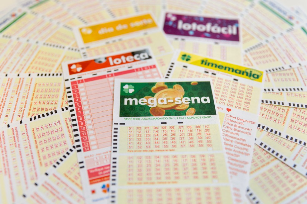 Com Mega Sena pagando R$ 275 milhões até Jorge Viana foi na lotérica fazer uma ‘fezinha’