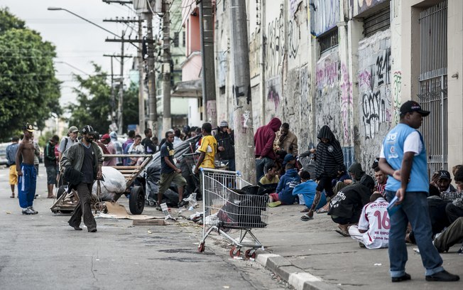 Lei que permite internação involuntária de dependentes químicos é sancionada