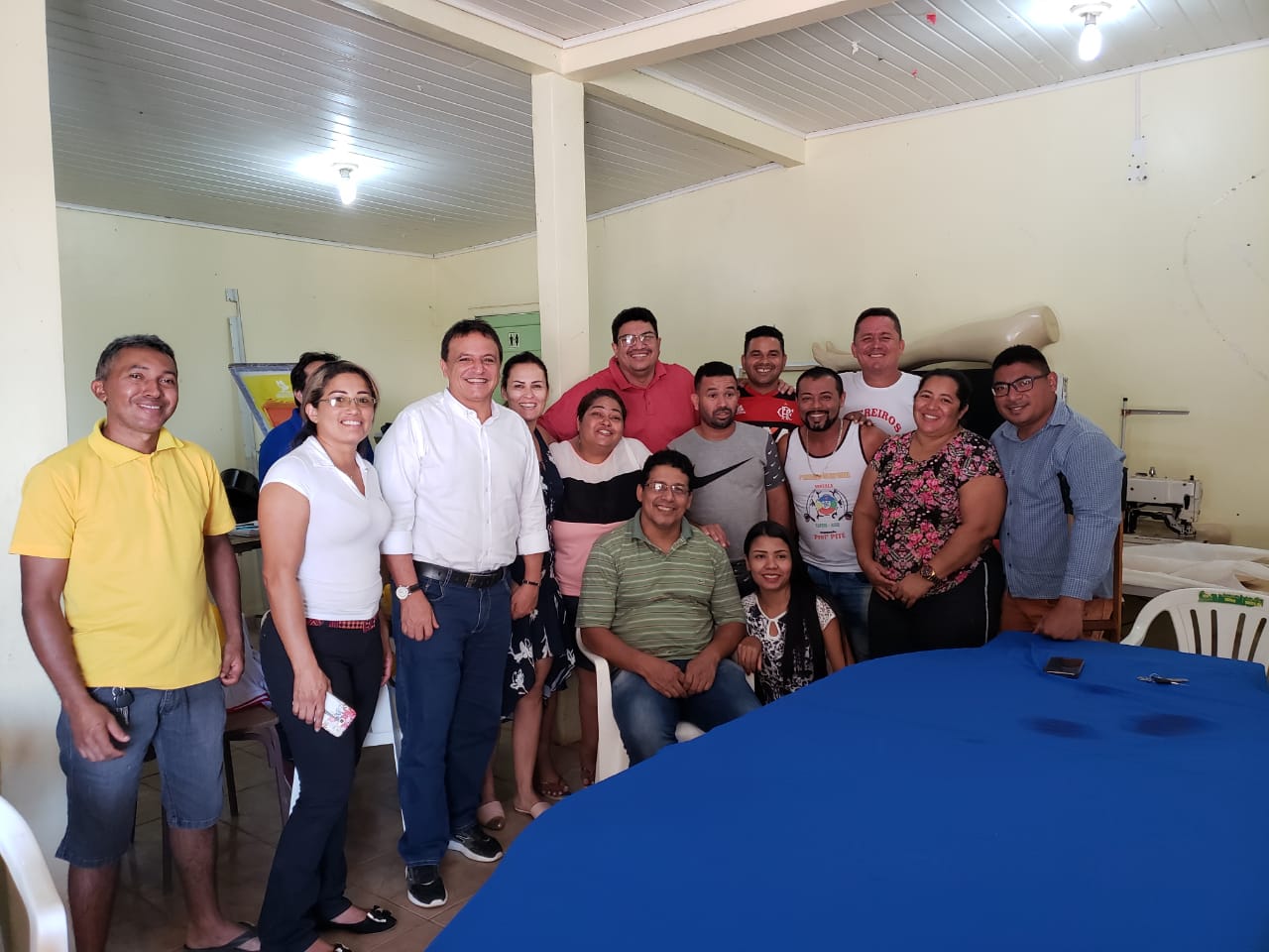 Cooperativa que gerou quase três mil empregos no Acre recebe visita do senador Marcio Bittar