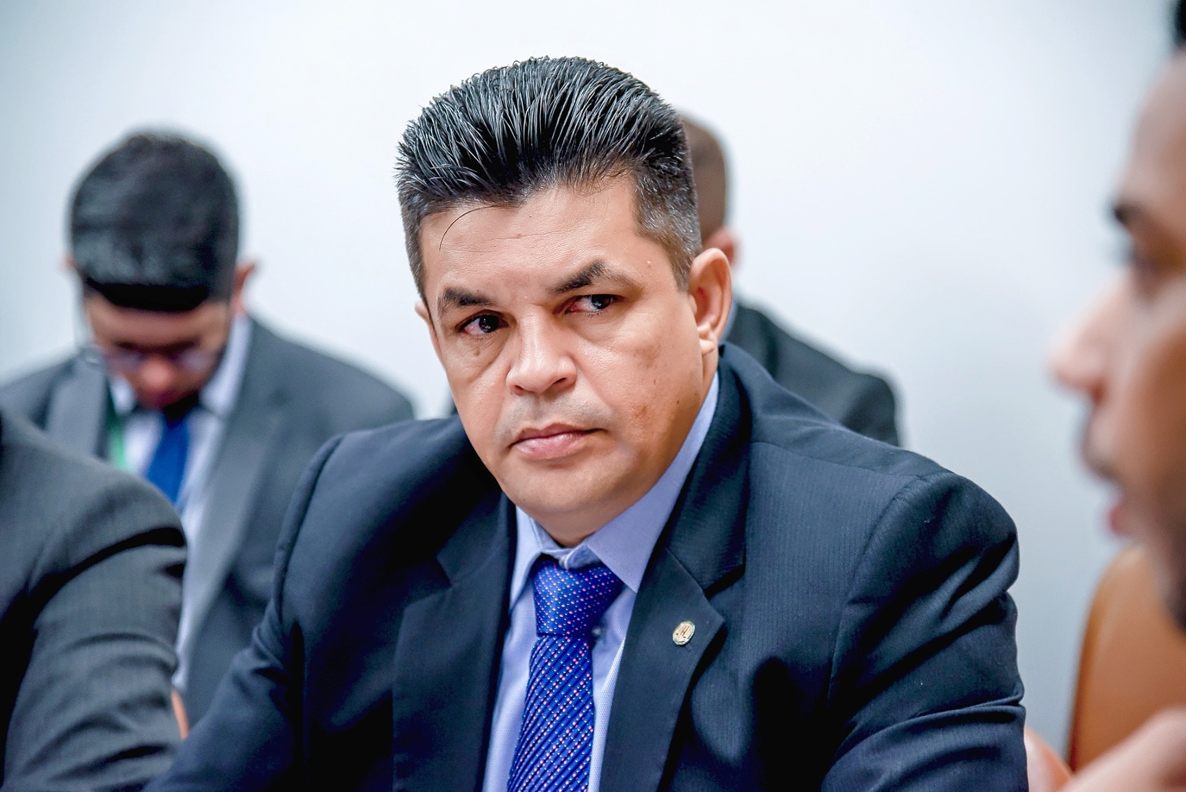Manuel Marcos pede liberação de recursos para recuperação de pistas de pouso e decolagens em municípios isolados