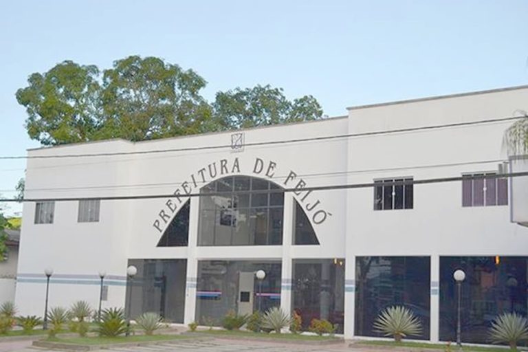 Prefeito de Feijó sanciona lei que autoriza comércio ambulante no município