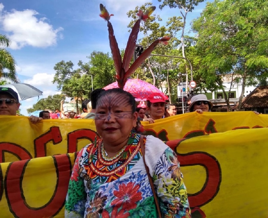 Mulher de 44 anos herda posto do pai e vira primeira cacique da sua aldeia no interior do Acre