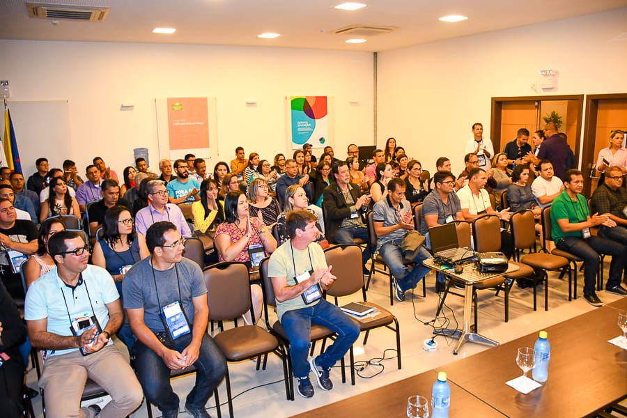 16° Fórum Estadual da União Nacional dos Dirigentes da Educação é sediado em Cruzeiro do Sul