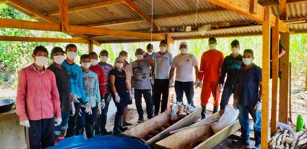Prefeitura de Cruzeiro do Sul promove curso de cultivo de cana de açúcar e produção de derivados