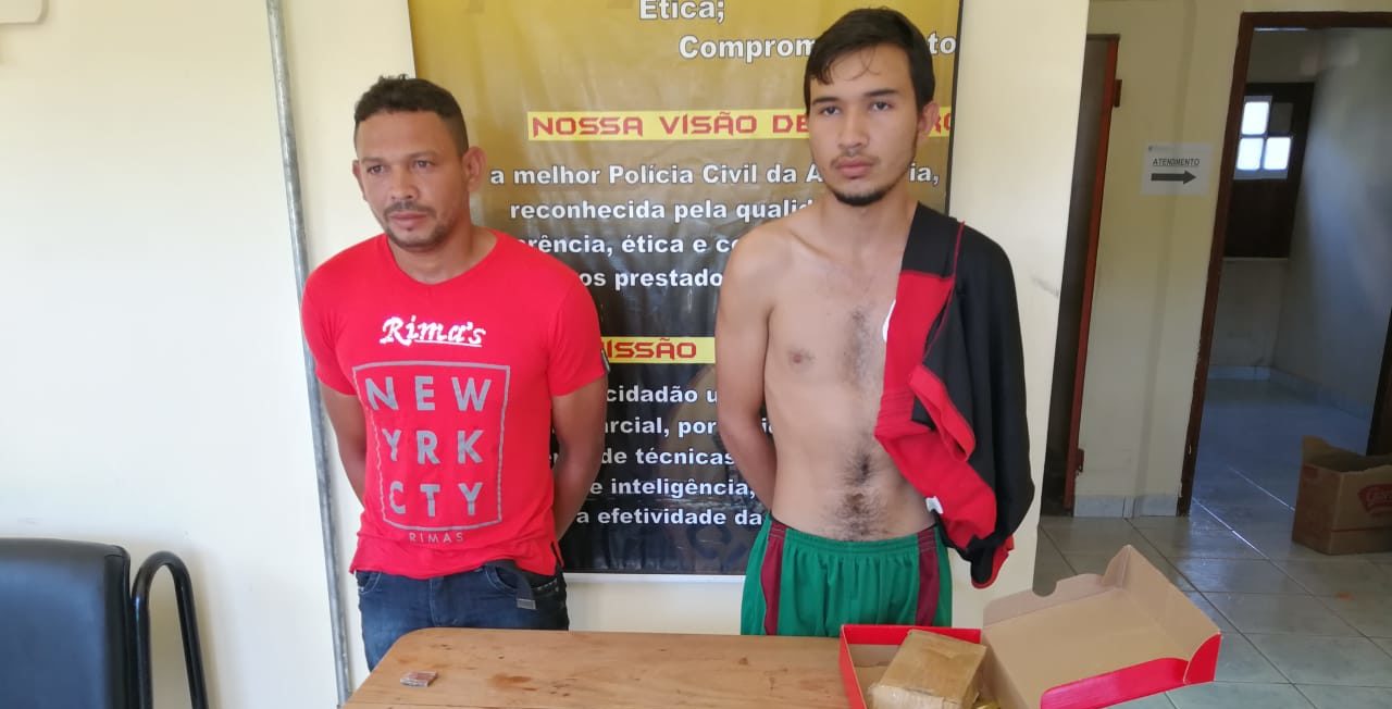 Polícia apreende quase um quilo de maconha em caixas de sapato e remédio em taxi aéreo