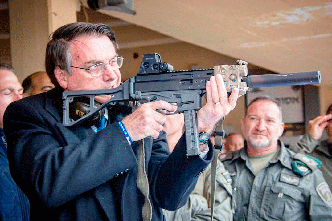 Decreto de Bolsonaro que flexibilizaria o uso e porte de arma de fogo no Brasil é derrotado
