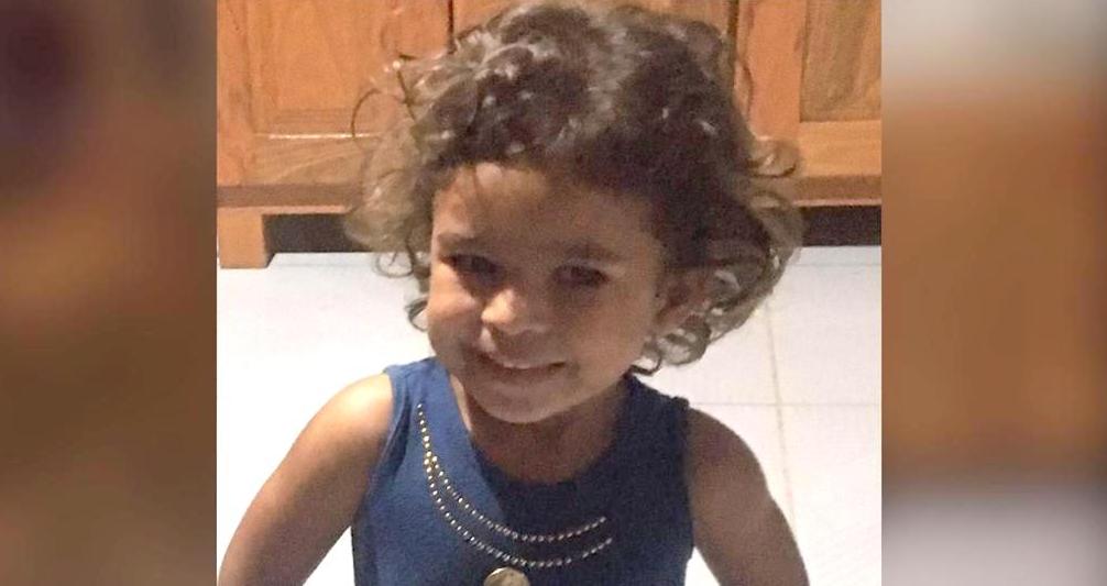 Cantora mirim que mora em seringal de Sena encanta internautas com música gospel