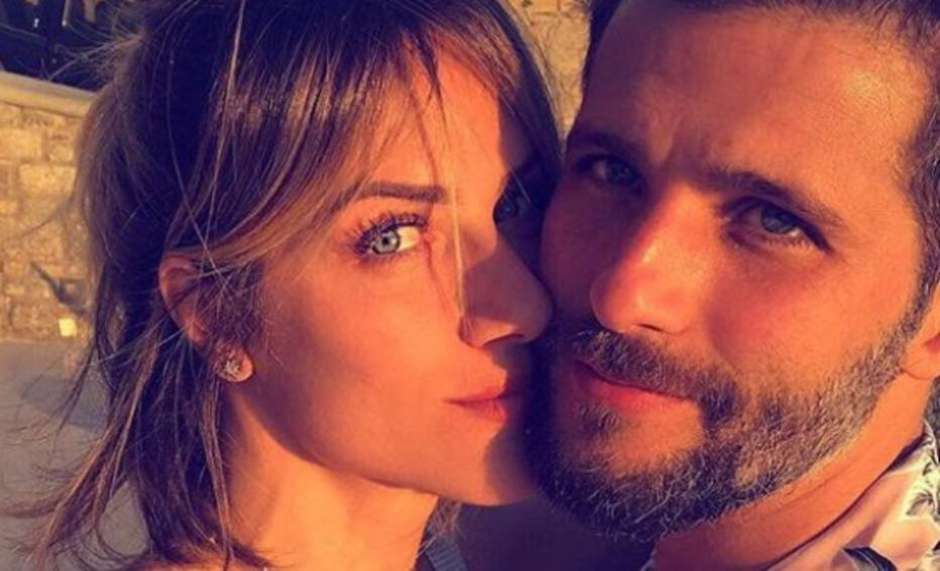 Gagliasso posta 1ª foto em família com Bless,Titi e Ewbank