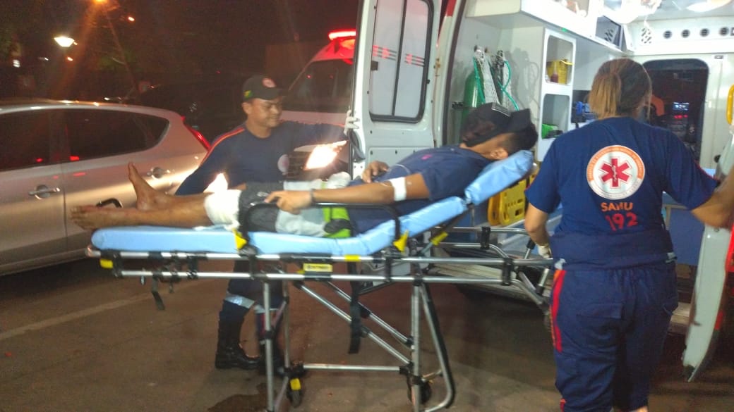 Adolescente de 17 anos é baleado enquanto conversava com amigos no Aeroporto Velho