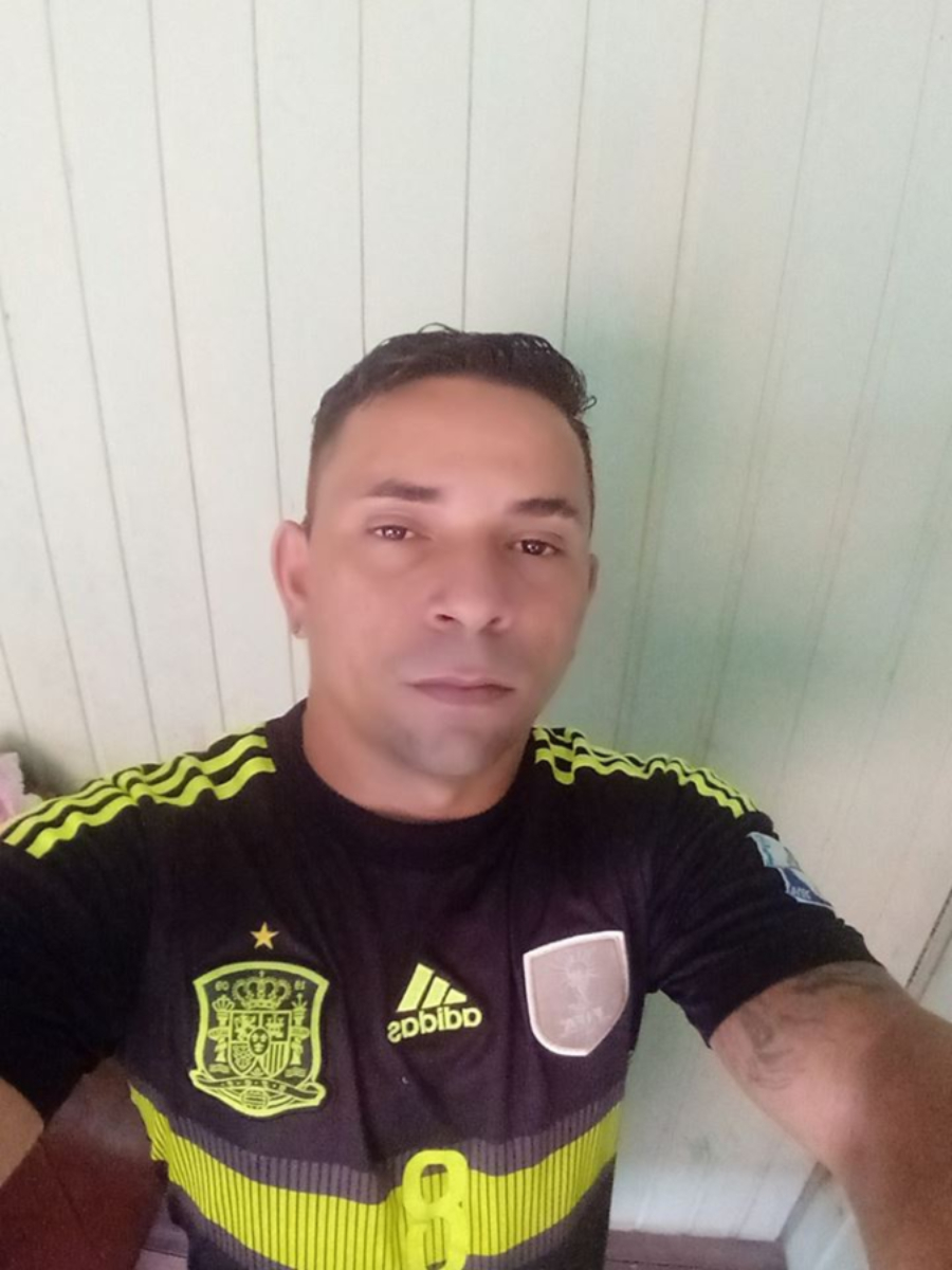 Filha presencia morte do pai com três tiros na Baixada da Sobral