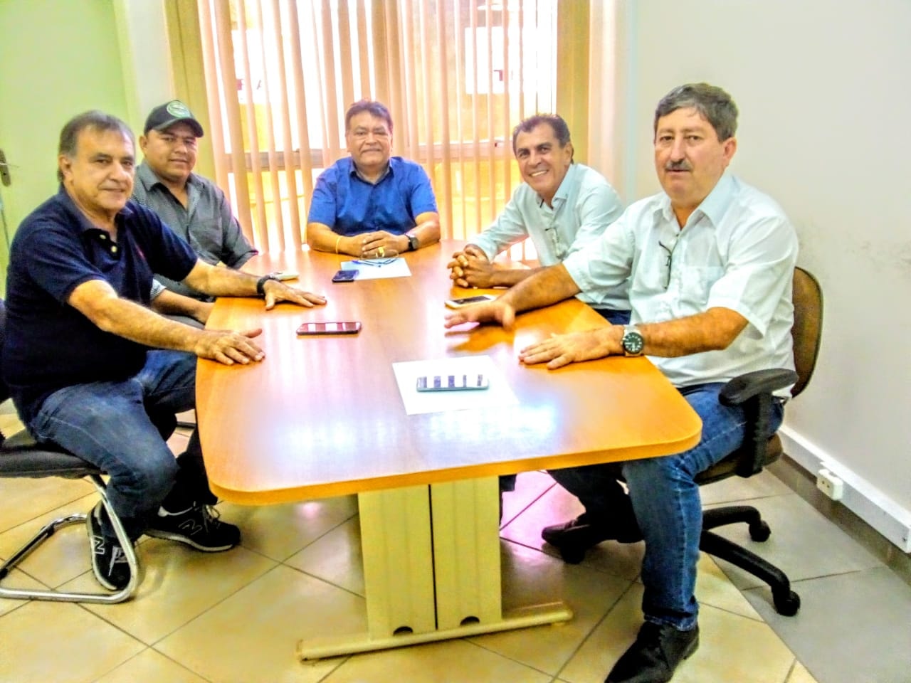 Prefeitos de 4 municípios do AC saem da Frente Popular e vão para o Progressistas