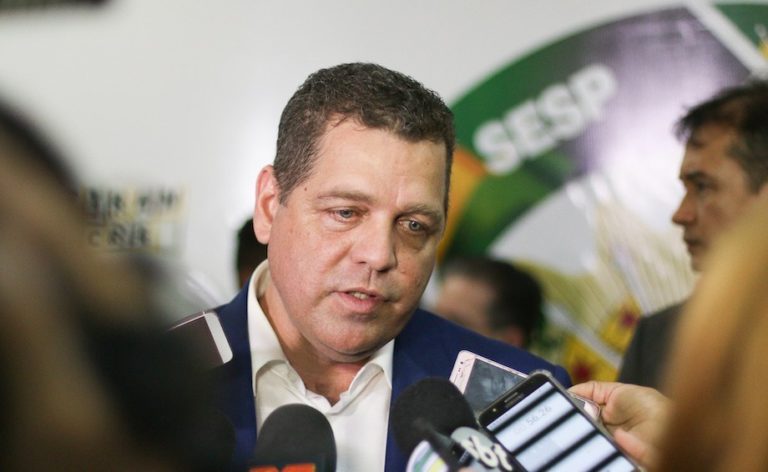 Rocha diz que não há possibilidade de retirada da candidatura de Minoru