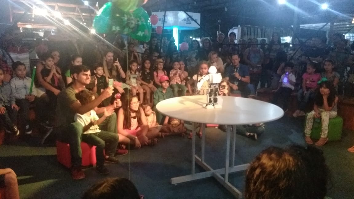Robôs do Sebrae fazem sucesso durante a ExpoAcre