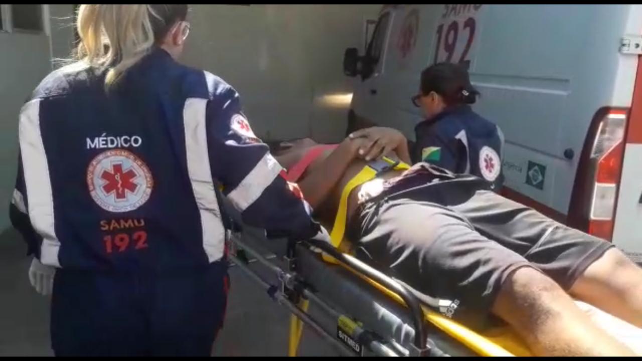 Adolescente de 17 anos é ferido com dois tiros e vai parar no PS em estado grave