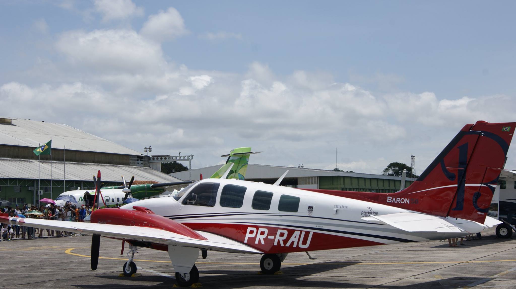 Autoridades do AM confirmam que acreano pilotava avião