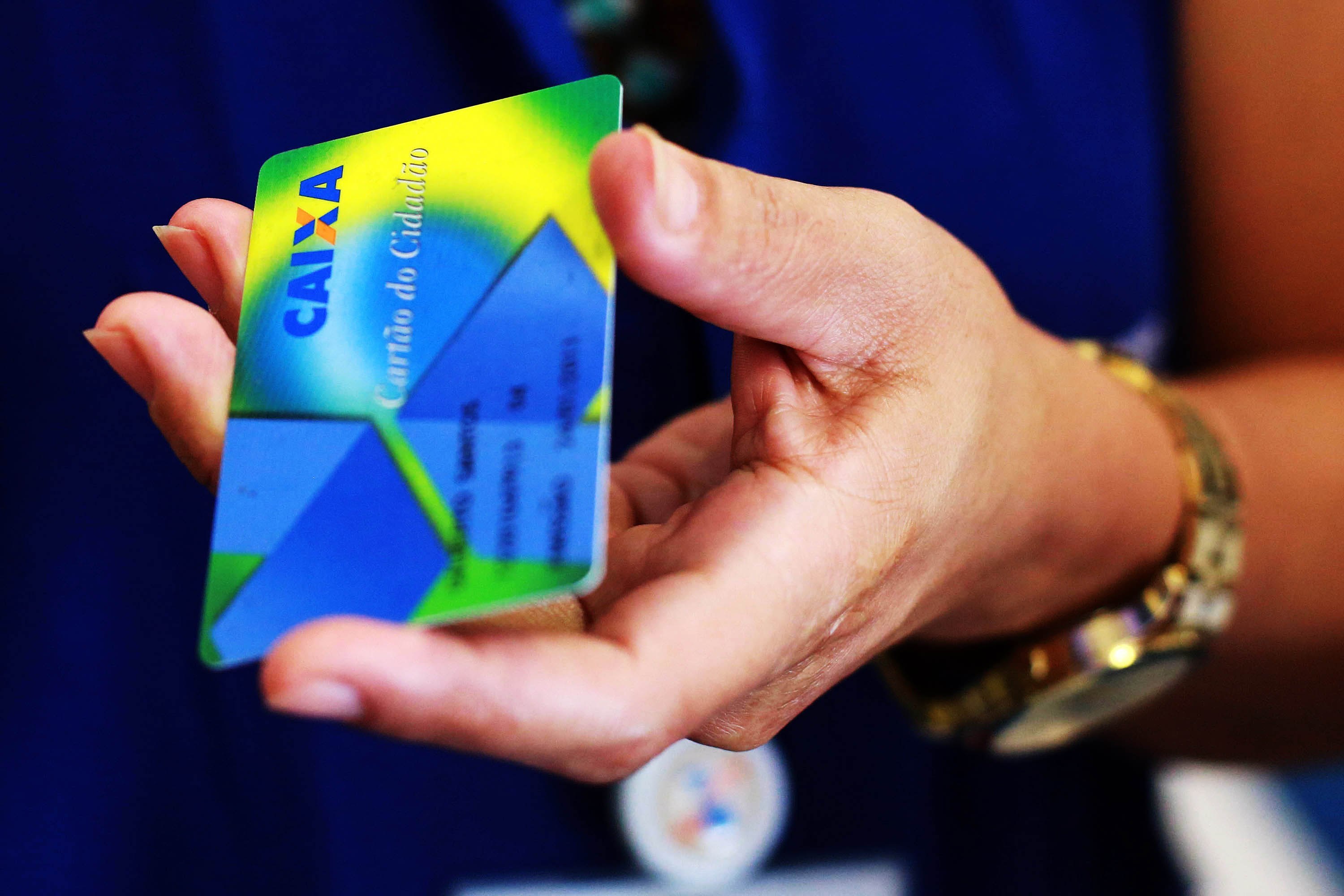Em nova proposta, governo agora quer limitar saques do FGTS a R$ 500 em 2019