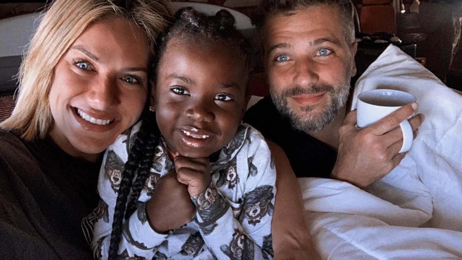 Bruno Gagliasso e Giovanna Ewbank adotam um menino no Malawi