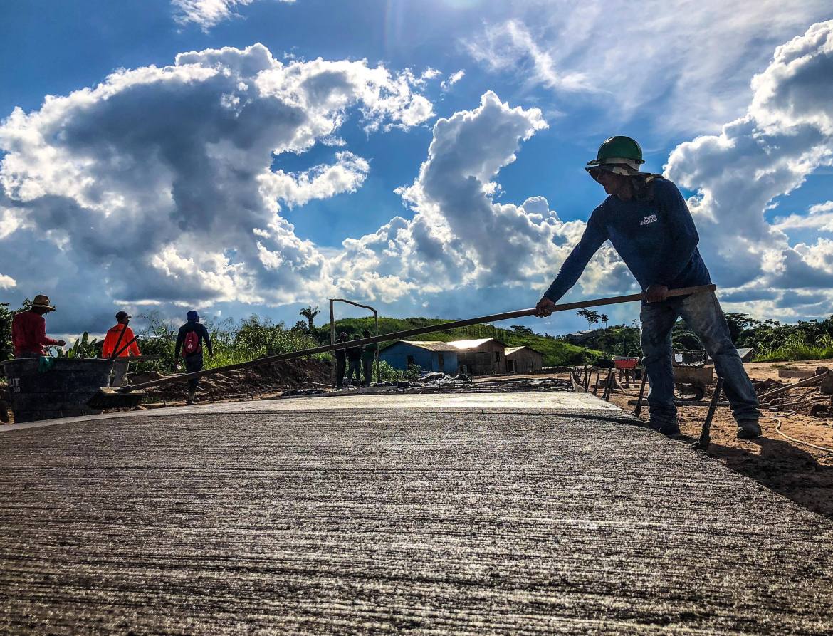 Pequenos empresários da construção civil dizem que a ‘Murana’ está papando todas as obras