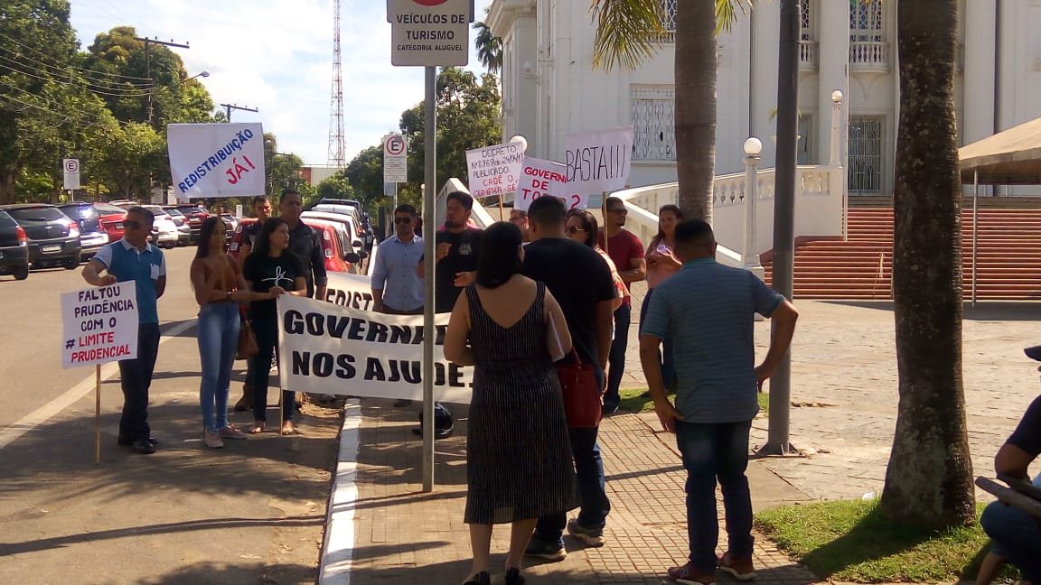 Governador garante atender reivindicação e remanejar 28 servidores do ISE para o IAPEN