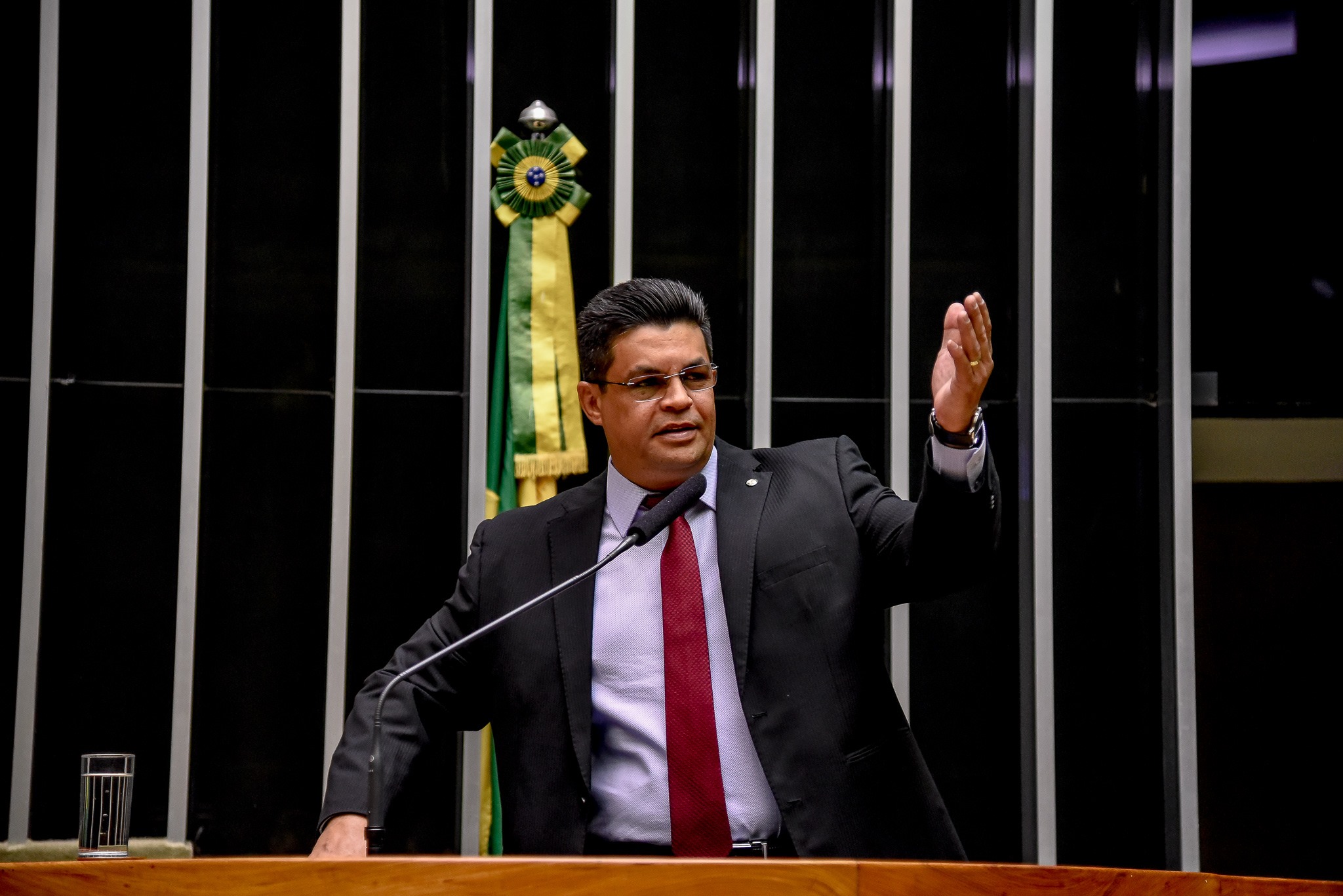 Manuel Marcos solicita informações sobre quedas no sinal de telefonia e Internet em CZS